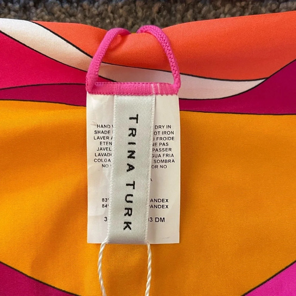 NWT! Women’s TRINA TURK Vivid Vista Printed Shirred high waist bikini bottoms 14 - Picture 4 of 6